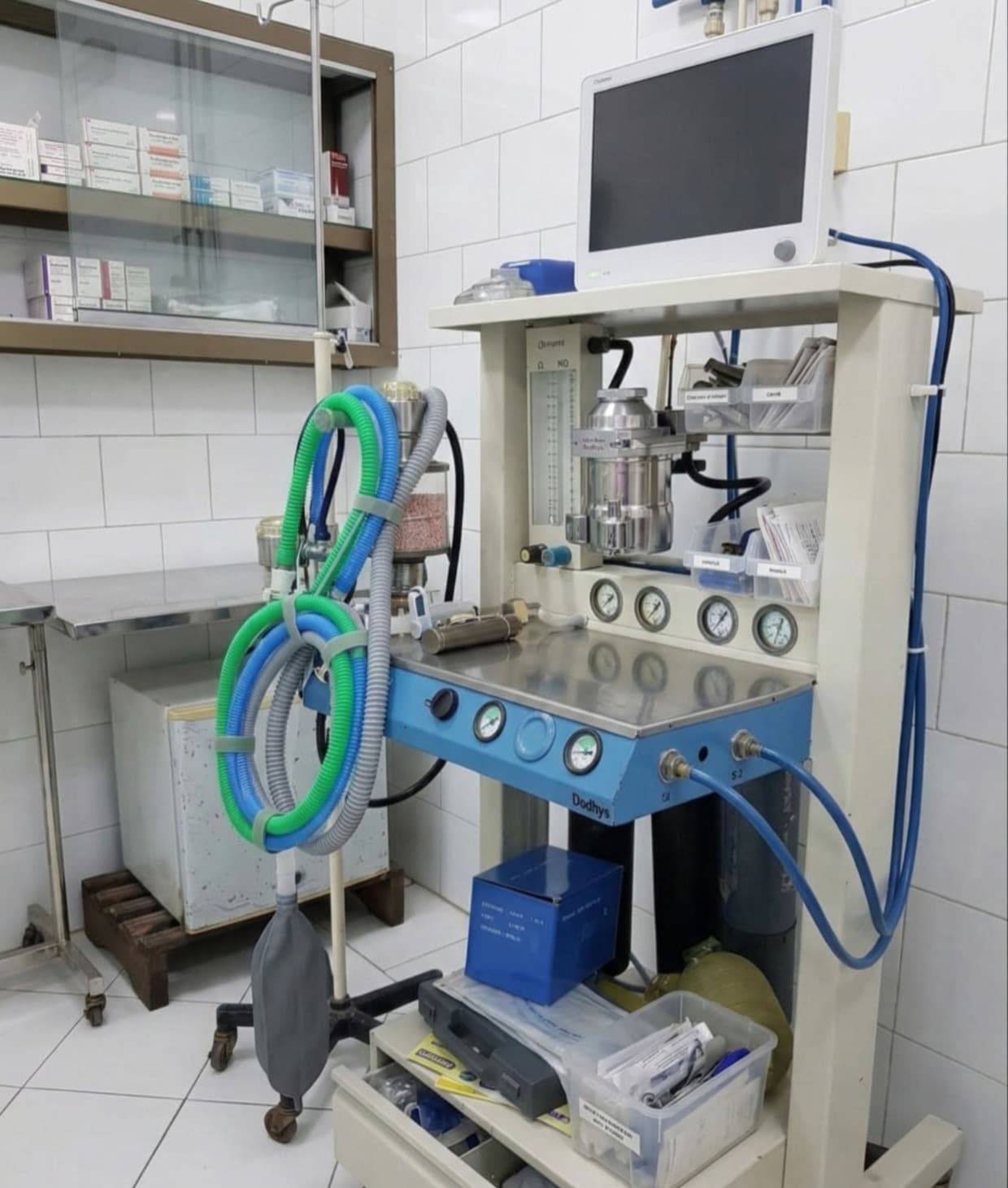 ICU with Central Oxygen Supply